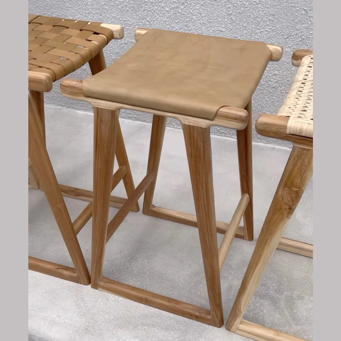 Emma | Kitchen Stool Leather Sand